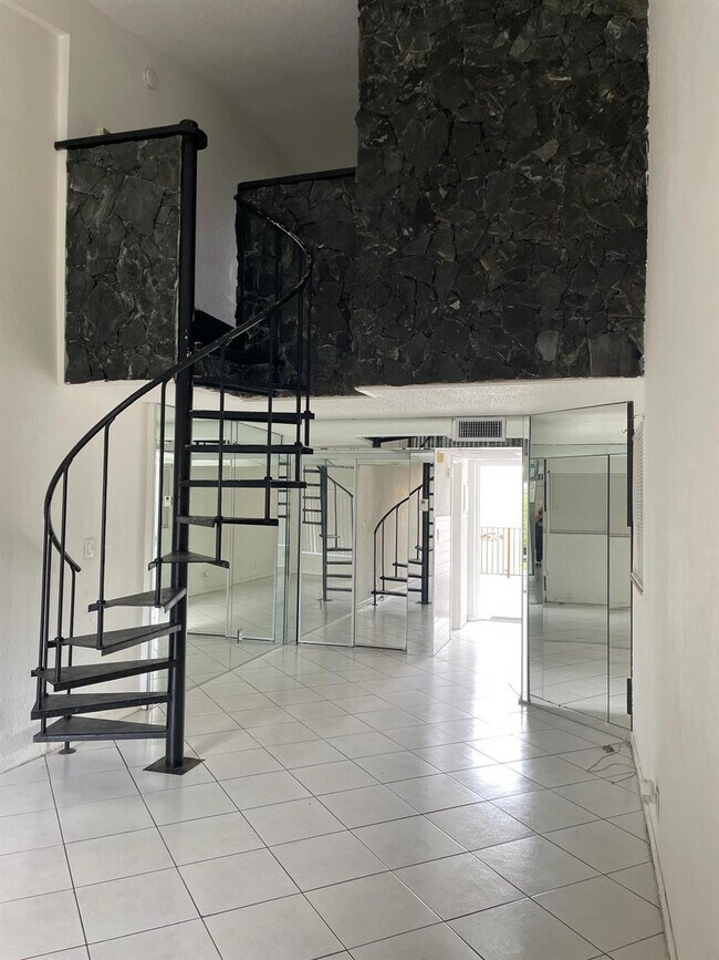 Foto del edificio - 4121 NW 26th St