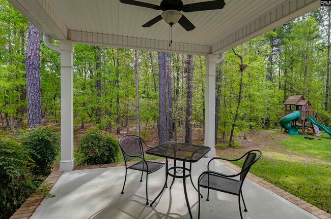 Foto del edificio - 825 Hidden Point Dr