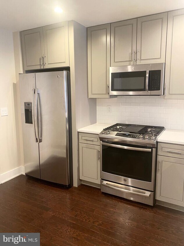 Foto principal - 1747 N Marshall St
