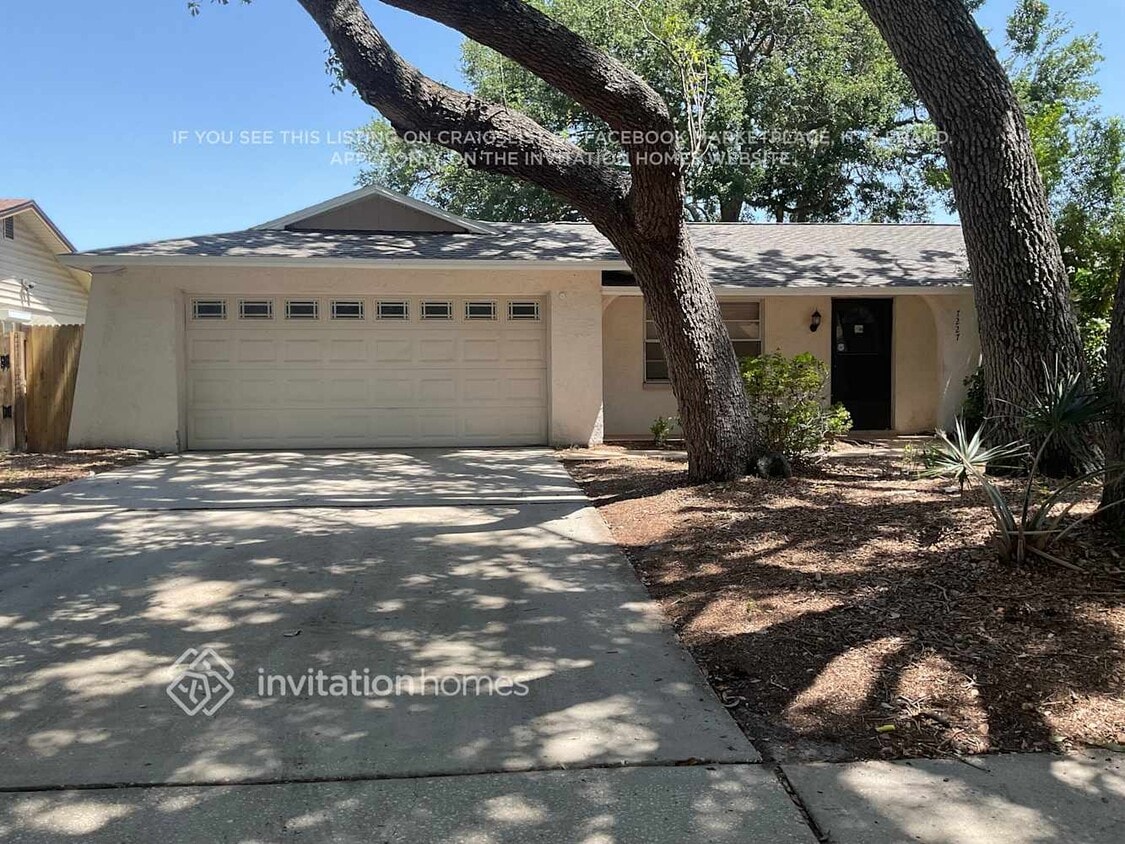 Primary Photo - 7227 57th Ave N