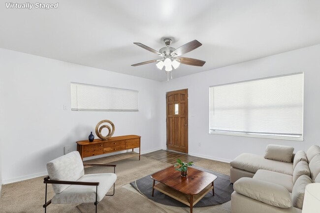 Photo - 3 Bedroom House off Juniper Drive!