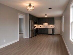 Building Photo - 4808 Lingonberry St