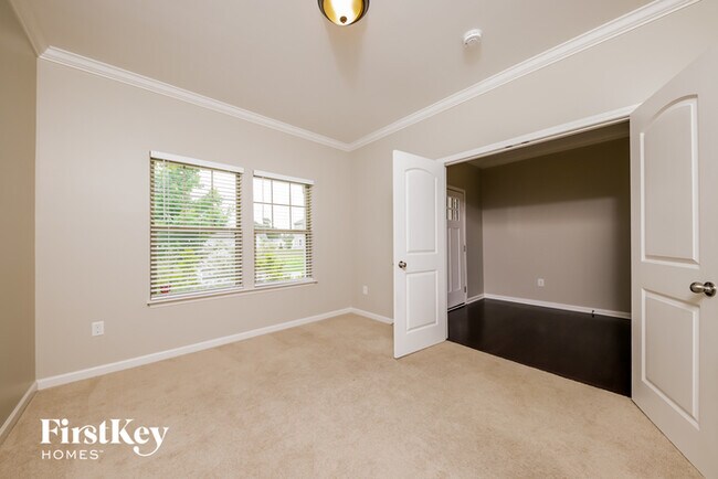 Building Photo - 1691 Pinnacle Oaks Dr