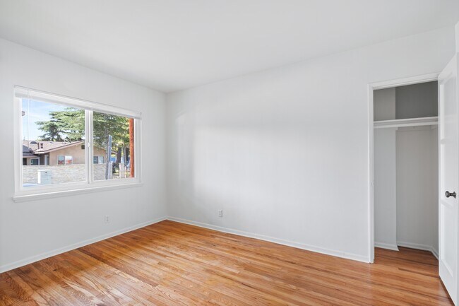 Foto del edificio - 9620 Braddock Dr