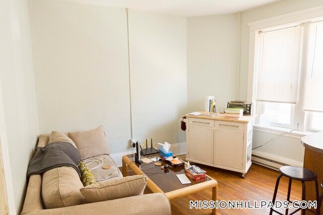 Building Photo - 881 Huntington Ave