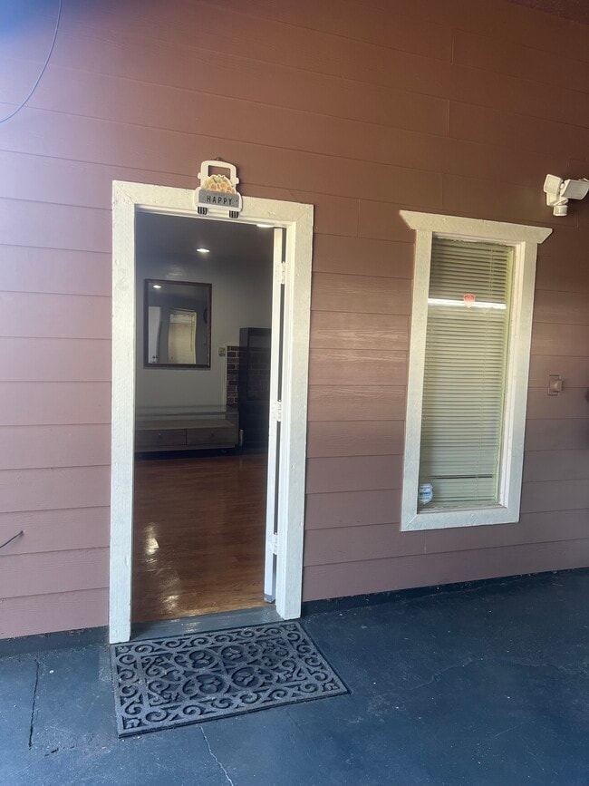 Foto del edificio - 16405 NE 12th St