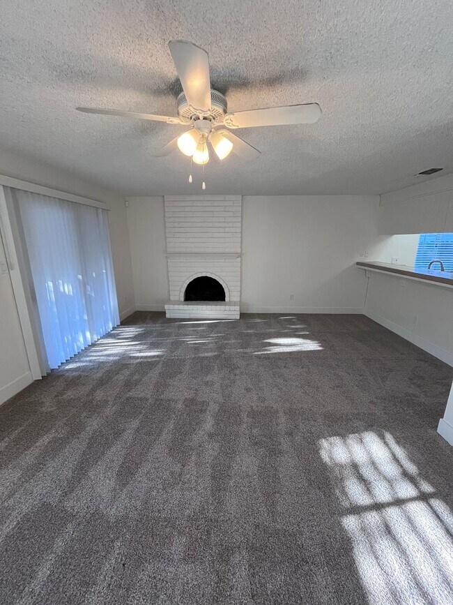 Building Photo - UPDATED 3 BEDROOM HOUSE W/ RV ACCESS!!