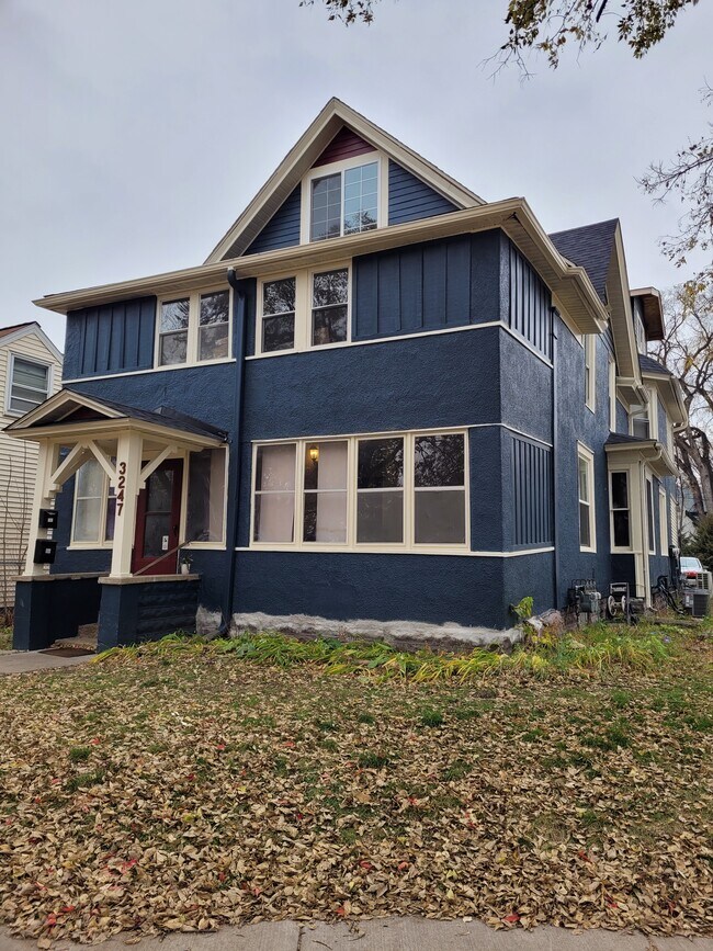 Building Photo - 3247 Minnehaha Ave