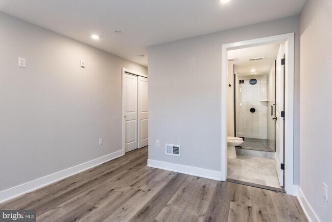 Foto del edificio - 2710 Ridge Ave