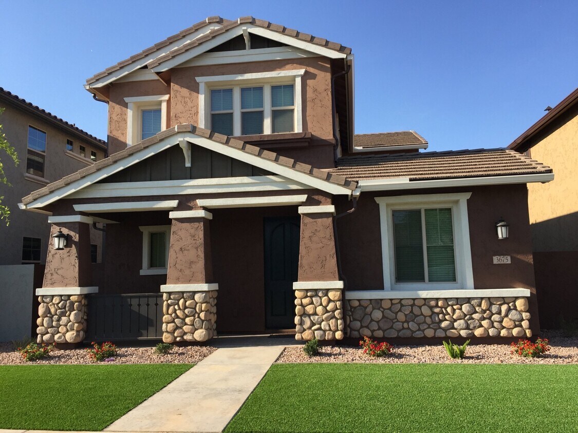 Foto principal - 3675 E Galveston St