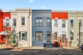 Building Photo - 1222 Wylie St NE