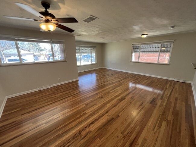 Building Photo - 1888 S Clay St