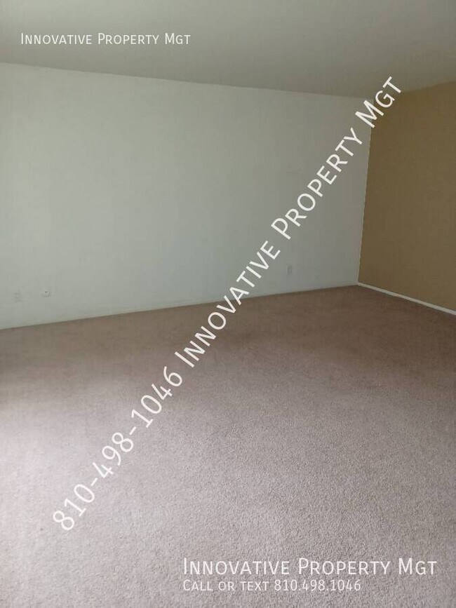 Foto del edificio - 6009 Holiday Gardens Dr
