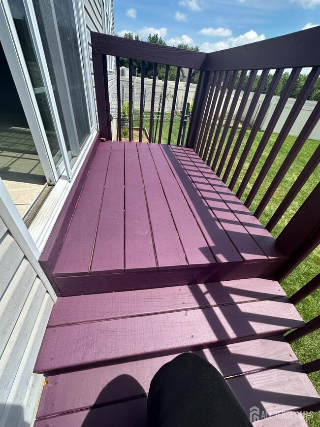 Foto del edificio - 25 Eddington Ln