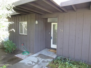 Building Photo - 1450 E Bethany Home Rd