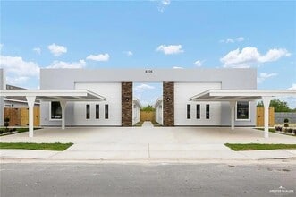 Building Photo - 9206 N 56th Ln