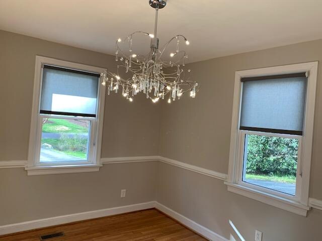 Building Photo - 213 Roslyn Hills Dr