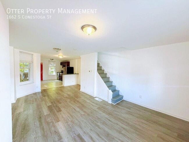 Building Photo - 1662 S Conestoga St