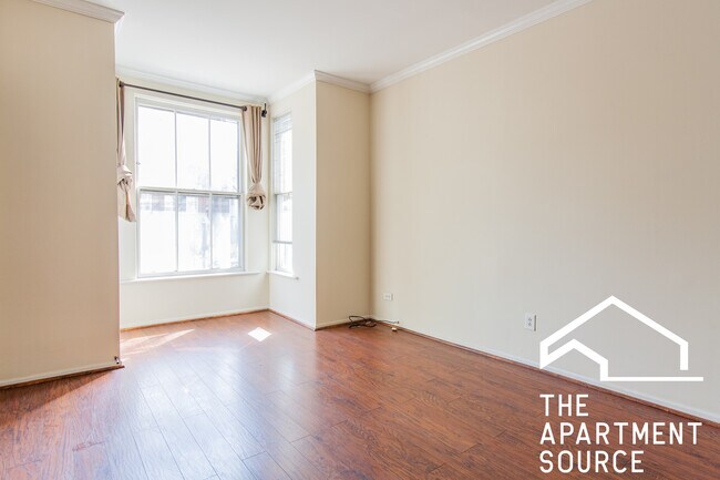 Foto del edificio - 3036 N Seminary Ave