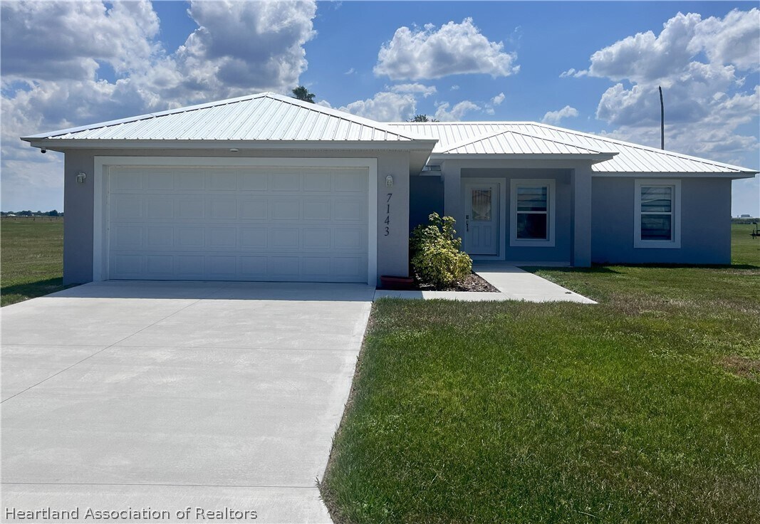 Primary Photo - 7143 Golf Club Dr