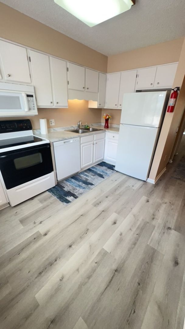Foto del edificio - 2BR/2.5BA Townhome