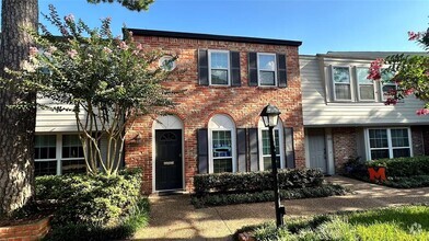 Building Photo - 407 Bendwood Dr