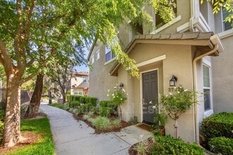 Building Photo - 27274 Arbor Pl