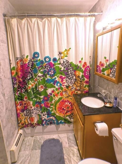 Foto del edificio - 426 W Broadway