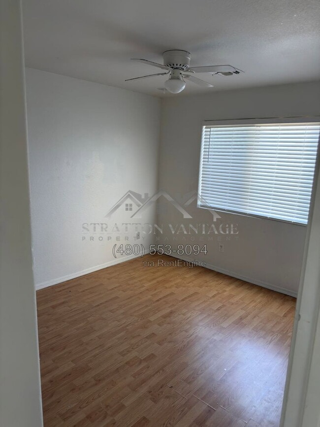 Building Photo - 14159 W Columbus Ave