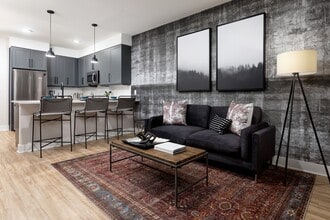 Building Photo - Olivine