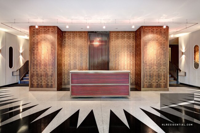 Foto del edificio - 10460 Queens Blvd