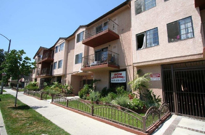 Primary Photo - The Med Apartments
