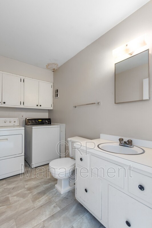 7411 Hazelcrest Dr, Hazelwood, MO 63042 Condo for Rent in Hazelwood