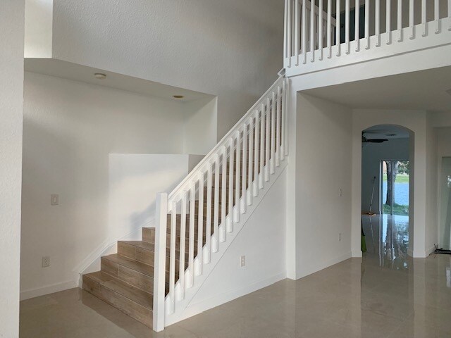 Building Photo - 15642 SW 8th Ln