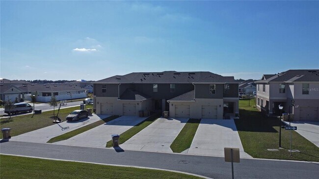 Foto del edificio - 1719 Walnut Crk Dr