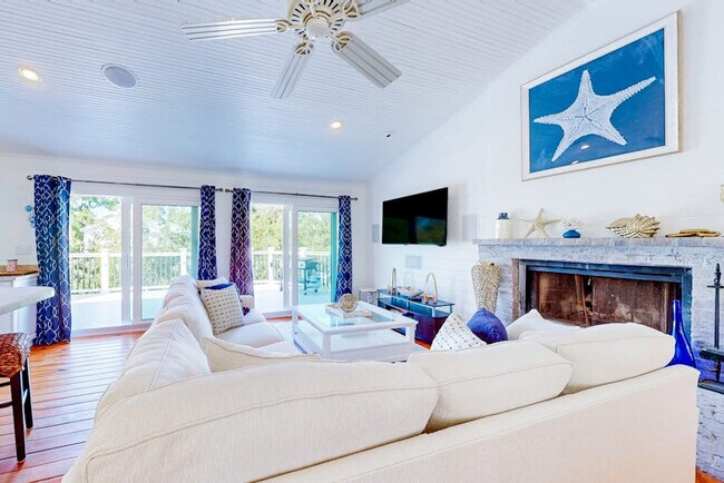 Foto del edificio - 3951 Roberts Point Rd