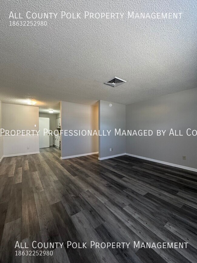 Building Photo - 422 Ellerbe Way