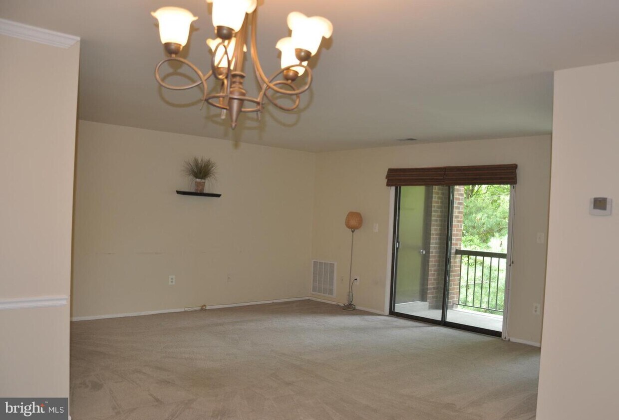 Foto principal - 8131 Needwood Rd