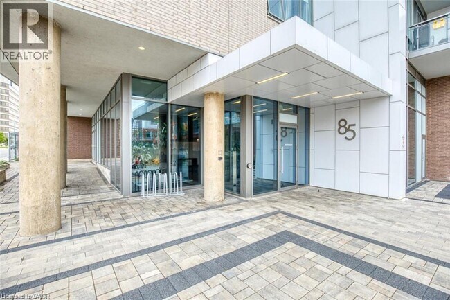 Photo du bâtiment - 85 Duke St W