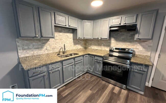 Building Photo - 2401 Alcy Manor Ln