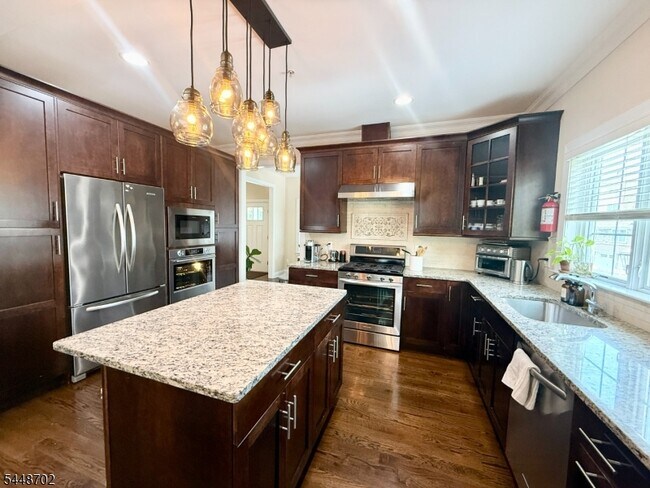 Building Photo - 5 A Foley Pl