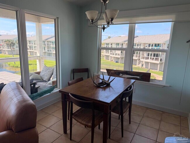 Foto del edificio - 200 Pensacola Beach Rd