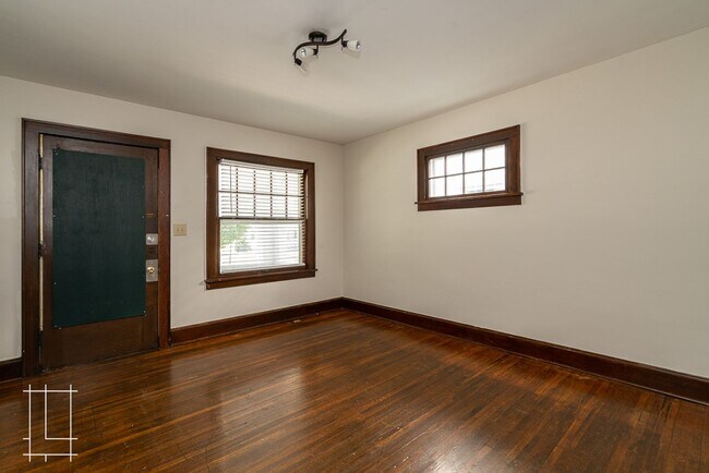 Foto del edificio - 1448-1450 Summit St.