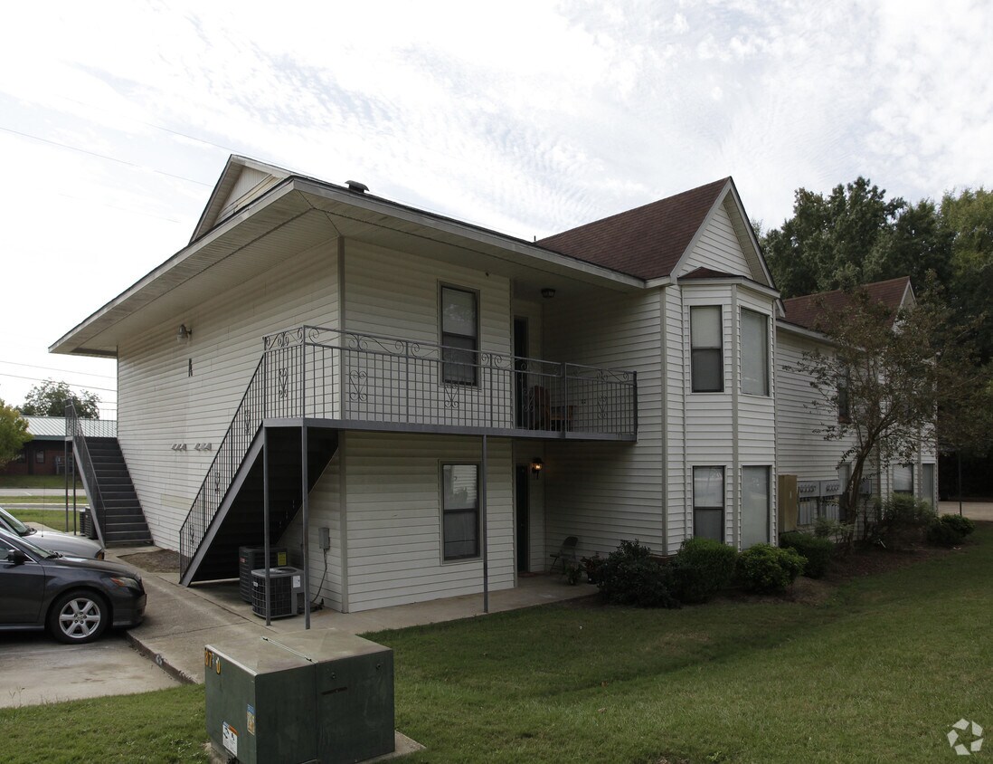 Foto del edificio - Amber Woods Apartments