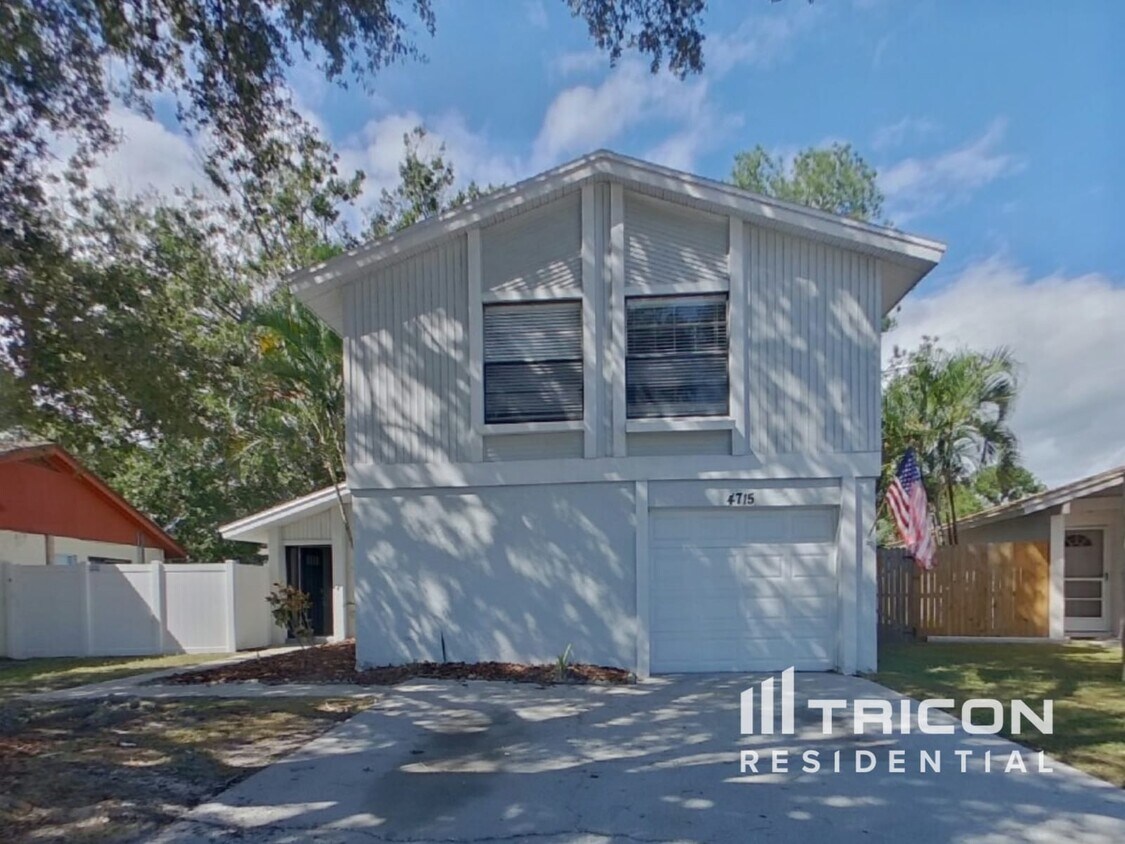 Foto principal - 4715 Grove Point Dr