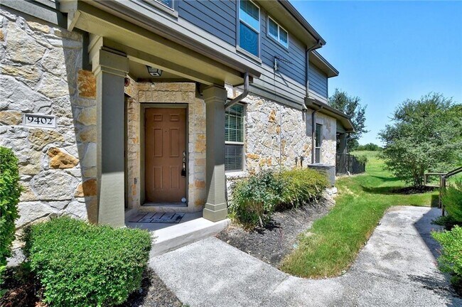 Building Photo - 9201 Brodie Ln