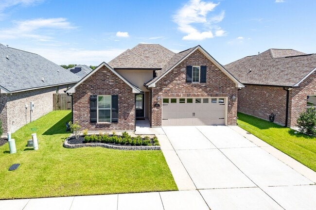 Building Photo - 4 bedroom 3 bathroom Spacious House for Rent in Reserve at Conway