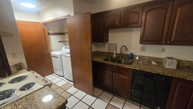 Building Photo - 3830 Brandywine Cove