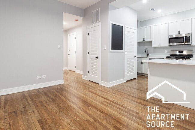 Foto del edificio - 3842 N Wilton Ave