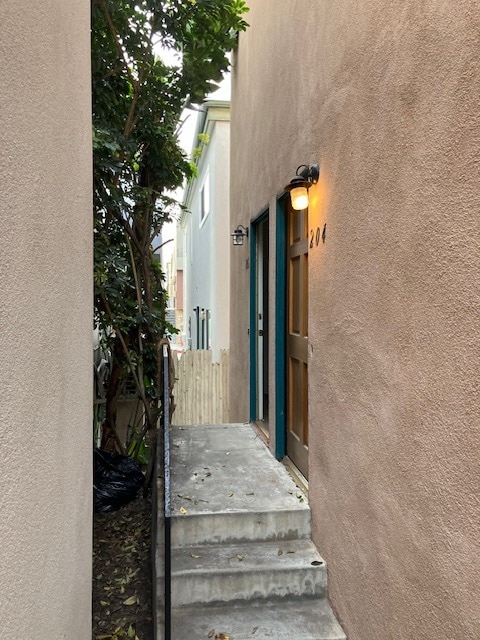 Building Photo - 206 Shell St